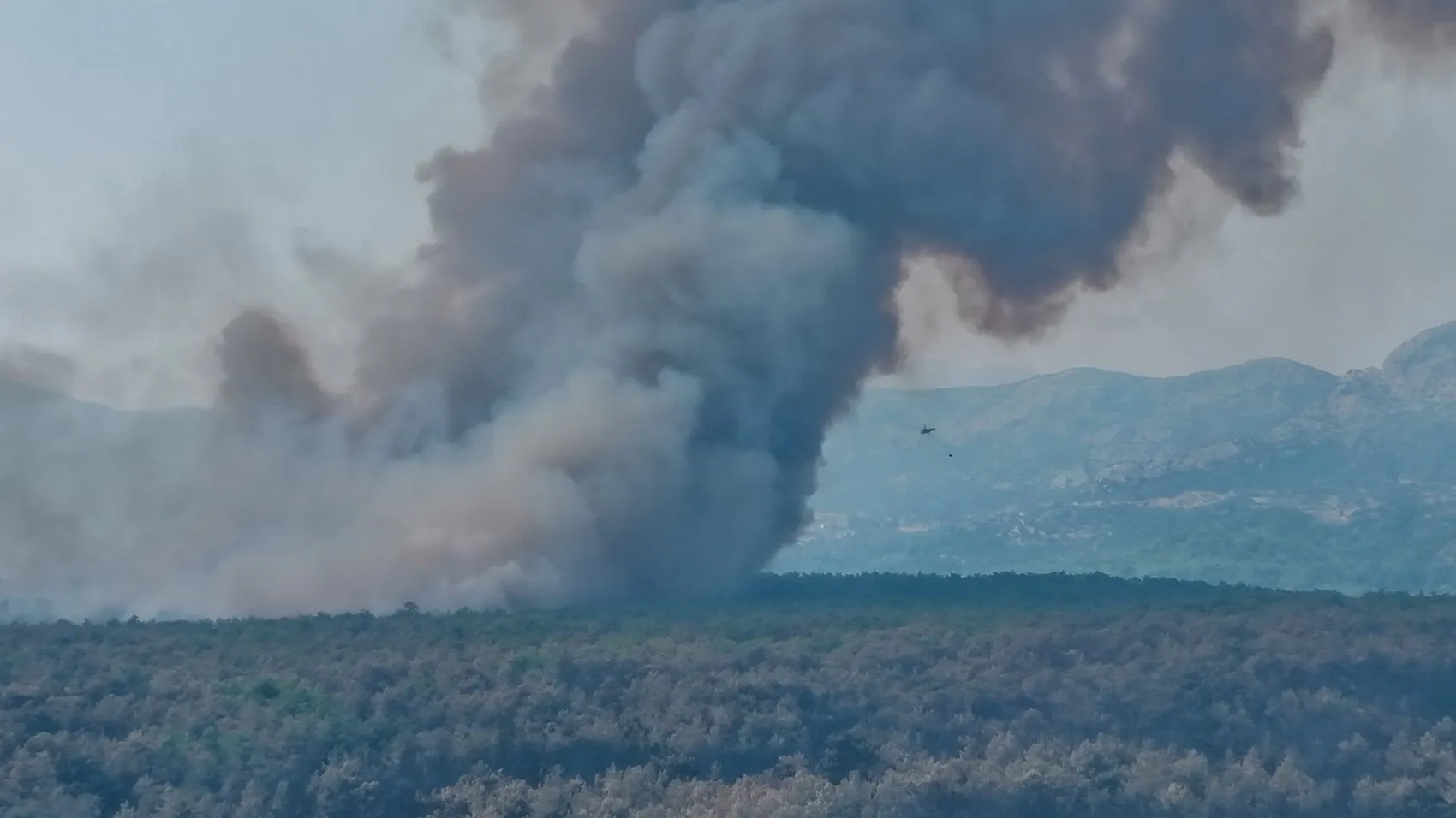 Antalya Aksu'da 72 Saatlik Kabus: Kontrol Altına Alınan Yangın Yeniden Alevlendi
