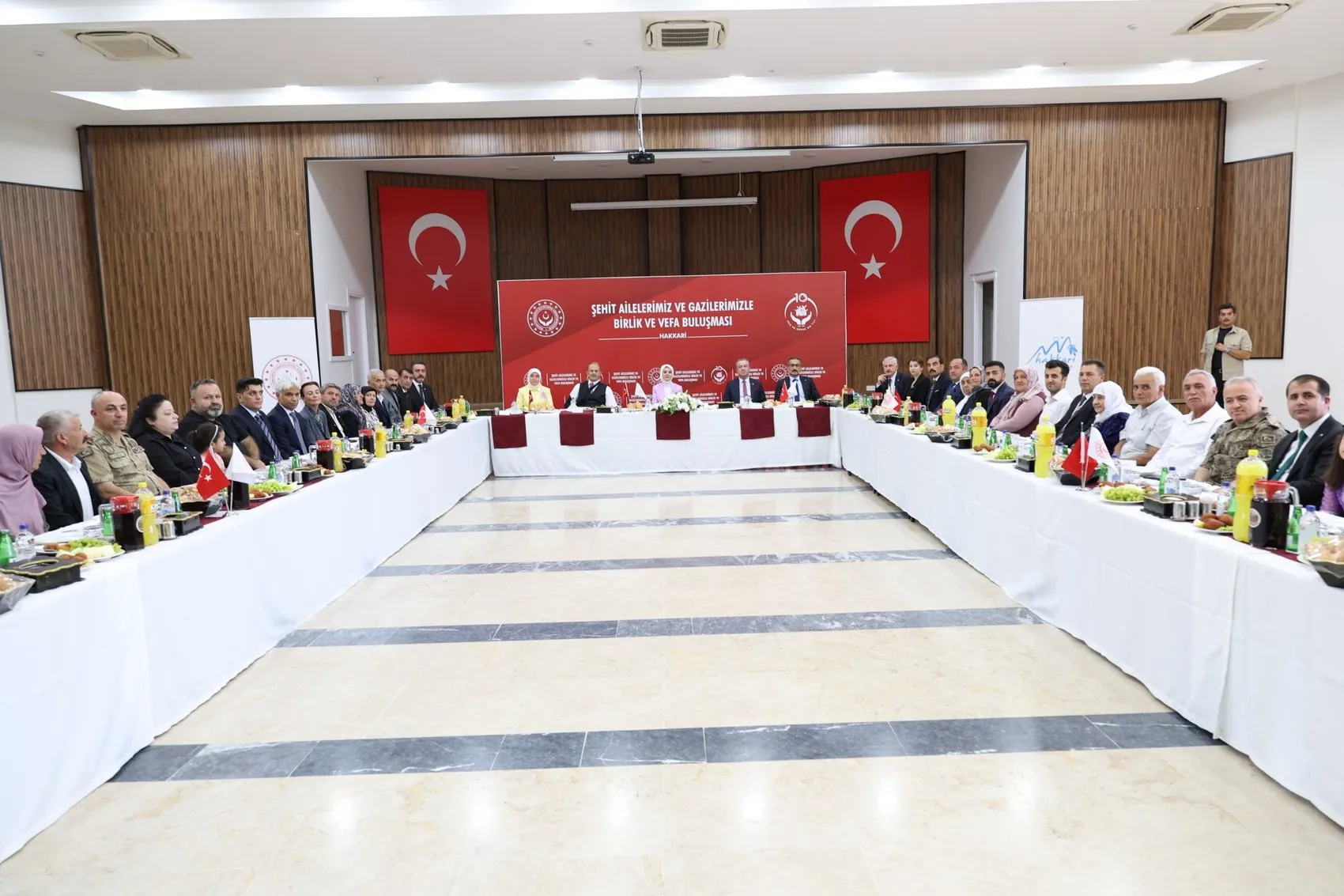 Bakan Göktaş'tan Hakkari'de Terörsüz Türkiye Vurgusu: Huzur ve Bereketin Anahtarı