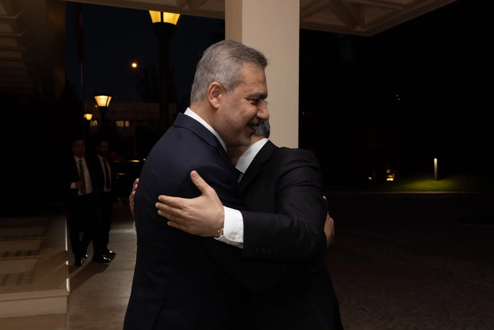 Ankara'da kritik diplomasi trafiği: Suriyeli mevkidaşla baş başa görüşme