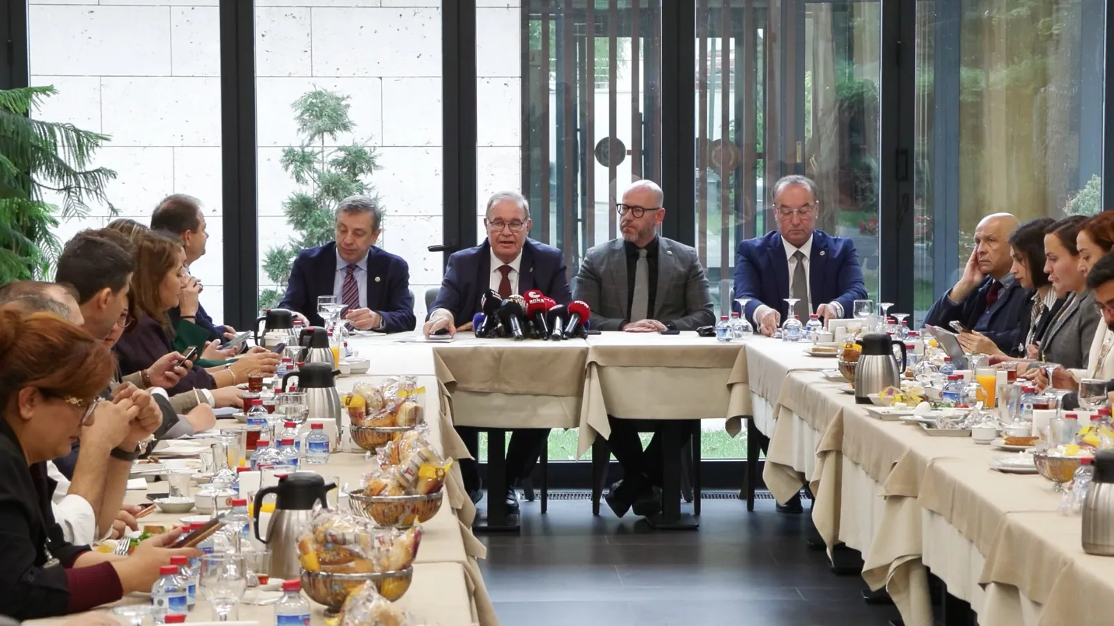 CHP'den fon skandalı için Meclis'te acil komisyon çağrısı: Şeytan üçgeni deşifre edilmeli