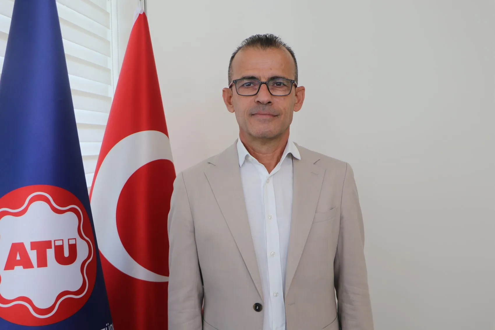Adana'da Umut Veren Girişim: Maskenizi Takın, Kimliğinizi Gizleyin ve Hayatınızı Geri Kazanın