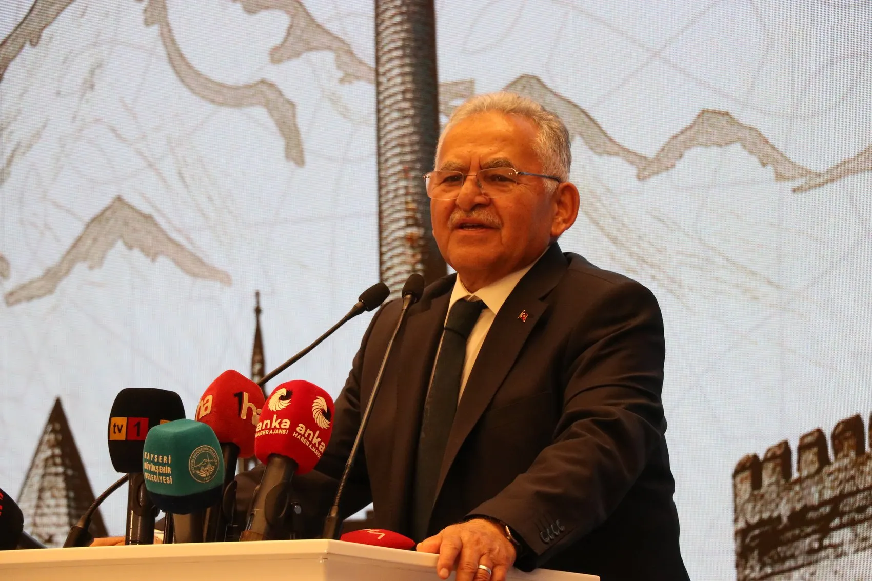 Kayseri'de Tarihi Kentler Birliği Zirvesi: 493 Belediye Ortak Gelecek İçin Buluştu