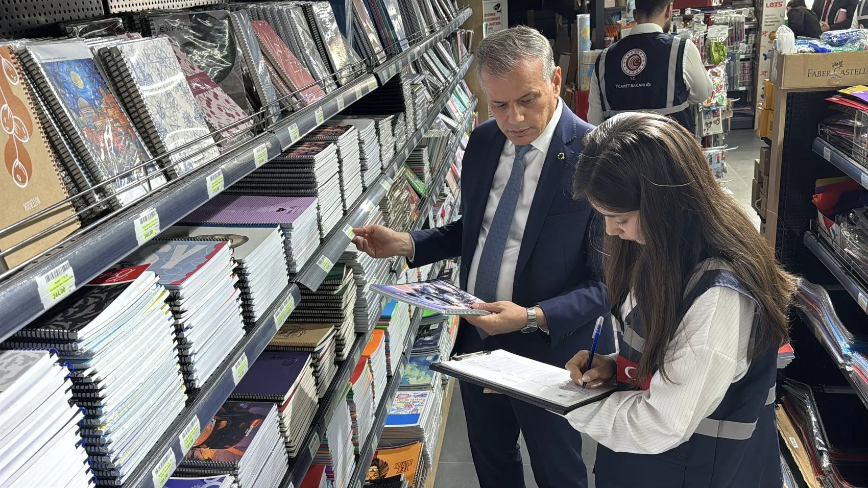 Samsun'da okul alışverişi öncesi dev denetim: 50 bin ürün mercek altına alındı
