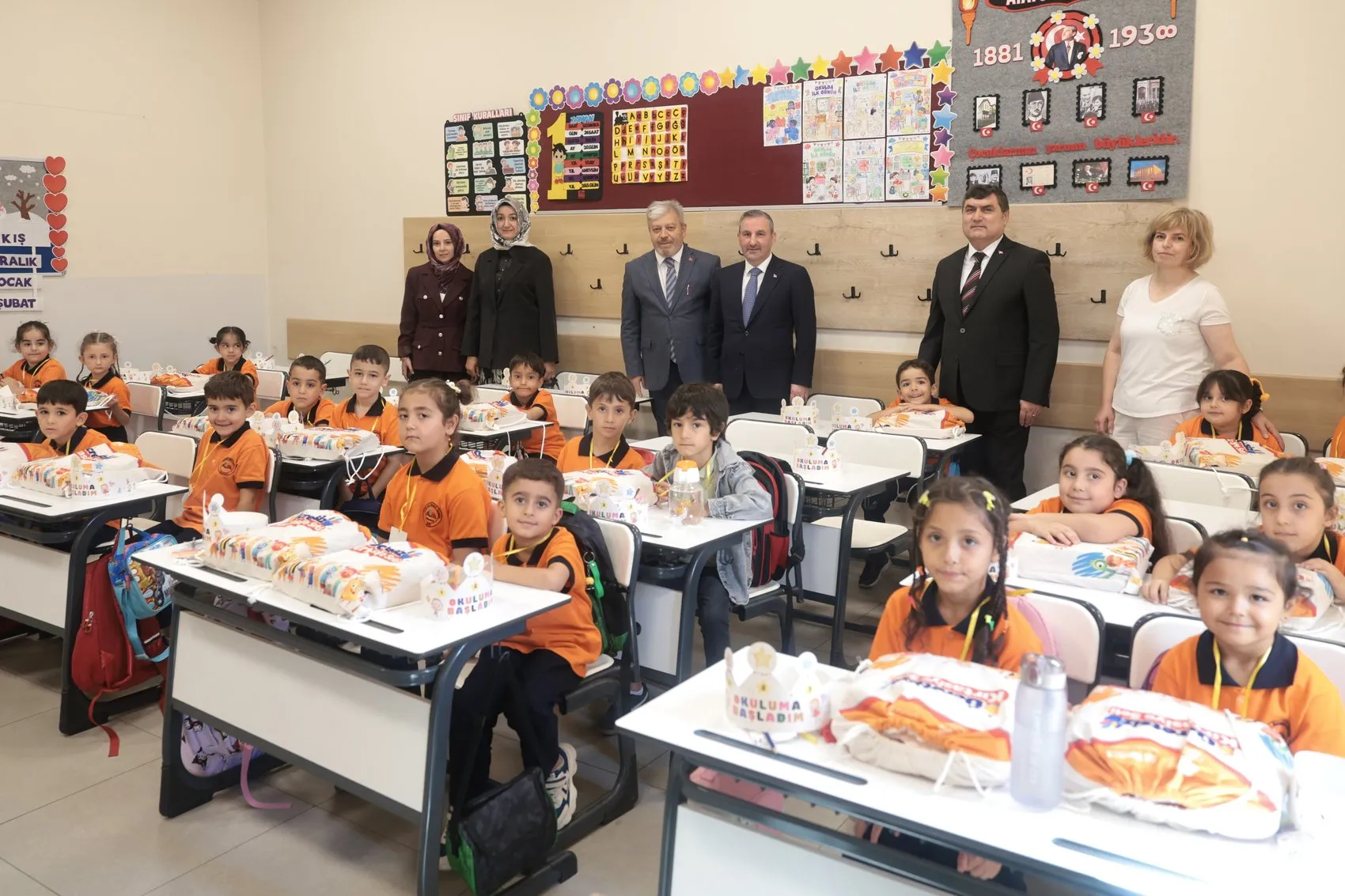 Sultanbeyli'de okul heyecanı belediyenin desteğiyle ikiye katlandı